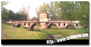  Babaeski Köprüsü (Mimar Sinan Köprüsü)

Fotoğraf: Mimar Mucit Öztabak Arşivi