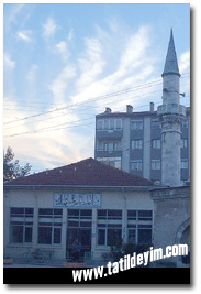  Fatih Camii

Fotoğraf: Gökhan Önal
Tarih: 13 KASIM 2002
