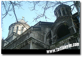  Surp Krikor Lusaroviç Kilisesi

Fotoğraf: Gökhan Önal
Tarih: 28 ARALIK 2002