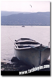  Apolyont Gölü (Uluabat Gölü)
Tarih: 12 AĞUSTOS 2000