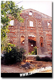  St.Constantinus Manastırı

Fotoğraf: Gökhan Önal
Tarih: 12 AĞUSTOS 2000